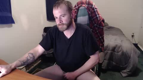 Snapshot of kuggy570 chatting on 02/12/25, 11:30 Kuggy online show from 02/12/25, 11:30