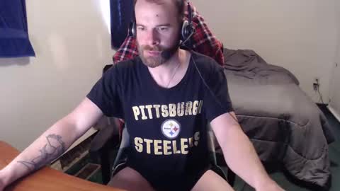 Snapshot of kuggy570 chatting on 02/14/25, 03:15 Kuggy online show from 02/14/25, 03:15