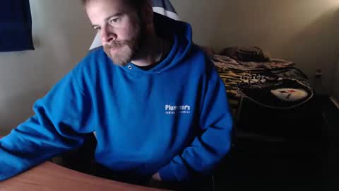 Snapshot of kuggy570 chatting on 10/24/25, 12:56 Kuggy online show from 10/24/25, 12:56