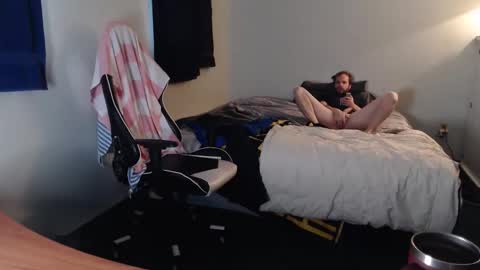 Snapshot of kuggy570 chatting on 12/15/25, 01:59 Kuggy online show from 12/15/25, 01:59