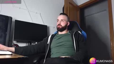 Snapshot of kumonass chatting on 02/26/25, 06:32 kumonass online show from 02/26/25, 06:32