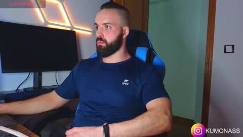 Snapshot of kumonass chatting on 10/23/25, 07:23 kumonass online show from 10/23/25, 07:23