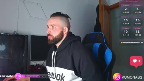 Snapshot of kumonass chatting on 11/20/25, 08:03 kumonass online show from 11/20/25, 08:03