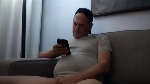 kumoncam01 online show from 02/21/26, 08:37