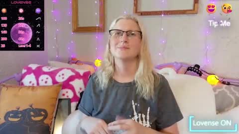 Samantha online show from 09/27/25, 07:19