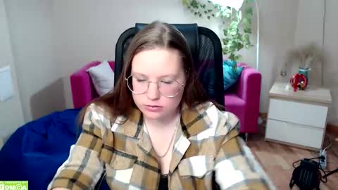 kuri_u online show from 01/16/26, 09:35