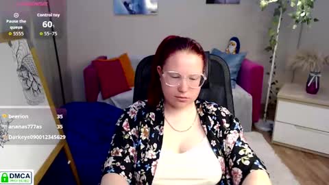 kuri_u online show from 05/28/26, 09:34