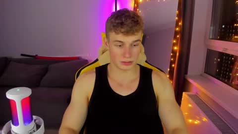 kurt_hanssen online show from 11/27/25, 03:03