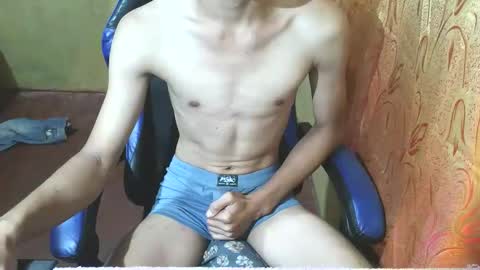 Snapshot of kurtxxx07 chatting on 12/02/25, 02:17 kurtxxx07 online show from 12/02/25, 02:17