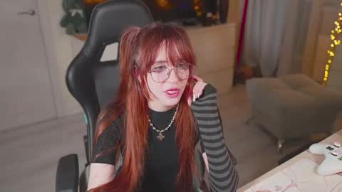 Snapshot of kveilynn chatting on 03/04/26, 07:53 Kveilynn online show from 03/04/26, 07:53