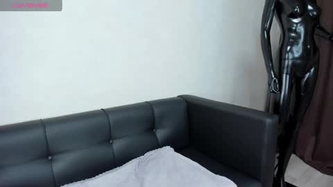 Kvetachka Thu-Sun 0900am-1500pmGTM2 online show from 01/12/25, 01:00