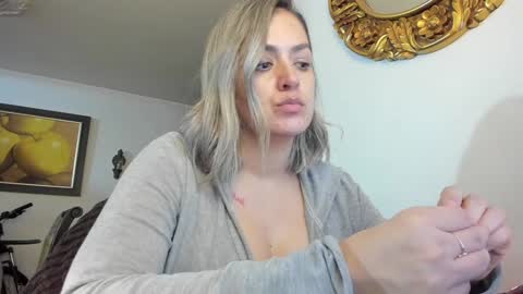 kyhara online show from 02/02/25, 03:32