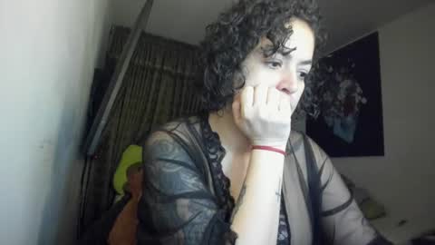 Snapshot of kyhara chatting on 07/10/26, 12:37 kyhara online show from 07/10/26, 12:37