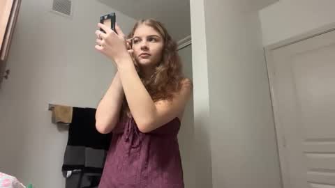 kyky online show from 11/26/25, 06:42