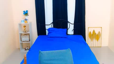 Snapshot of kylaroseee chatting on 10/11/25, 05:00 kylarose smith online show from 10/11/25, 05:00