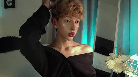 Snapshot of kyle__cooper chatting on 12/13/24, 07:15 Kyle Cooper online show from 12/13/24, 07:15