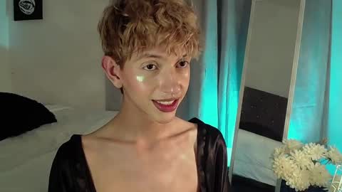 Snapshot of kyle__cooper chatting on 12/15/24, 05:23 Kyle Cooper online show from 12/15/24, 05:23