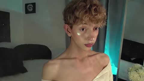 Snapshot of kyle__cooper chatting on 12/22/24, 04:06 Kyle Cooper online show from 12/22/24, 04:06