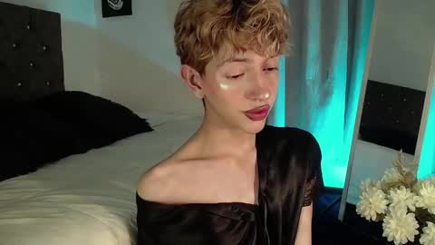 Snapshot of kyle__cooper chatting on 12/27/24, 04:58 Kyle Cooper online show from 12/27/24, 04:58