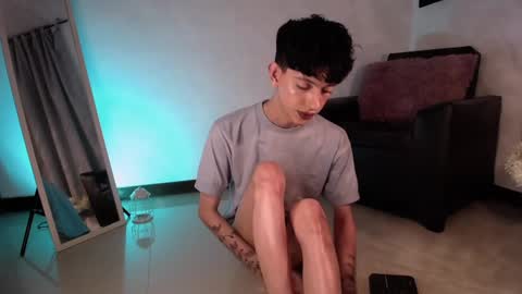 Snapshot of kyle__cooper chatting on 01/16/25, 07:49 Kyle Cooper online show from 01/16/25, 07:49