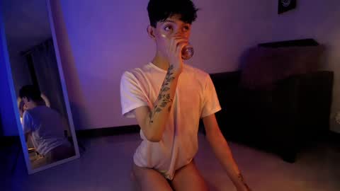 Snapshot of kyle__cooper chatting on 01/17/25, 05:21 Kyle Cooper online show from 01/17/25, 05:21