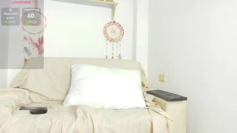 K Y L E online show from 05/12/26, 05:43