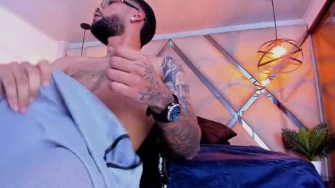 ---kylee--- online show from 04/03/26, 09:40