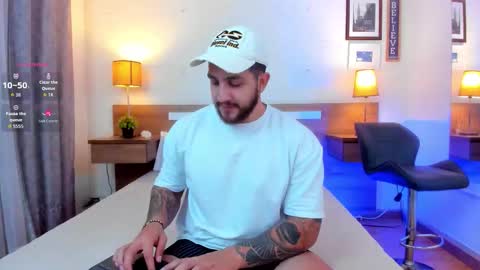 Snapshot of kylenorth_ chatting on 09/19/25, 11:33 kylenorth_ online show from 09/19/25, 11:33