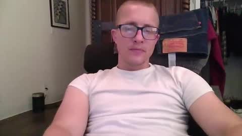 Snapshot of kyleracepearson chatting on 04/08/26, 01:27 kylerace online show from 04/08/26, 01:27