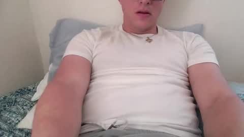 Snapshot of kyleracepearson chatting on 04/10/26, 10:36 kylerace online show from 04/10/26, 10:36