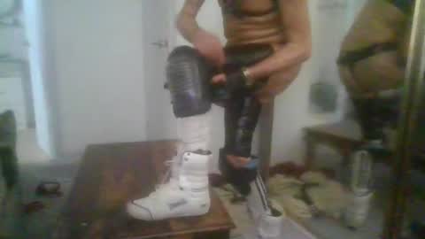 kylestrips4youq online show from 04/14/26, 09:37