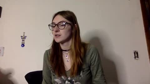 Kylianna online show from 11/18/25, 09:08