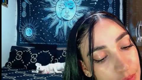 Snapshot of kylie_capricorn chatting on 10/15/25, 10:10 kylie online show from 10/15/25, 10:10