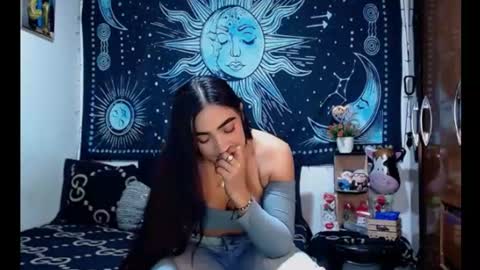 kylie online show from 06/30/26, 08:10