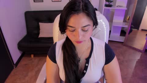 kylie online show from 01/29/25, 01:07