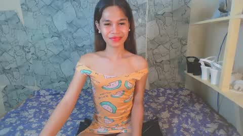 Snapshot of kylie_fuck69 chatting on 12/13/24, 06:05 kylie online show from 12/13/24, 06:05