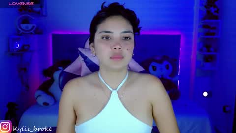 k ylie online show from 02/04/25, 09:10