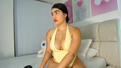 kylie jenn2 online show from 05/28/26, 05:49