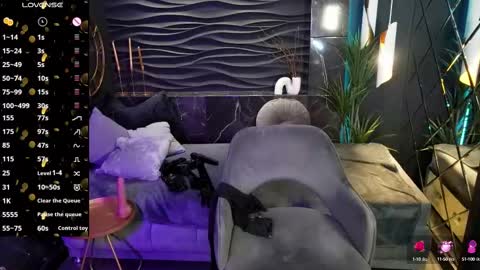 Snapshot of kylie_mellow chatting on 02/09/25, 09:05 Kylie online show from 02/09/25, 09:05