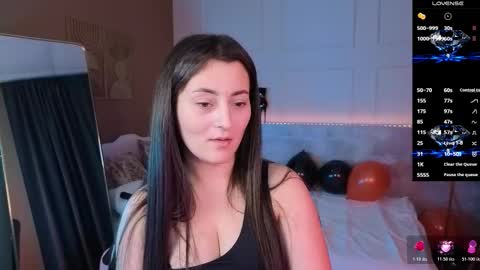 Snapshot of kylie_mellow chatting on 10/30/25, 01:34 Kylie online show from 10/30/25, 01:34