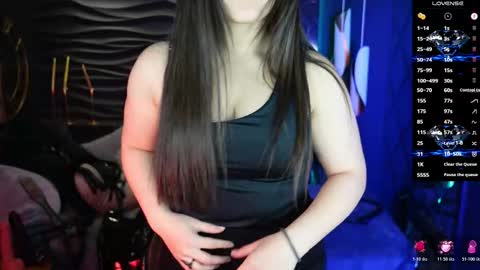 Snapshot of kylie_mellow chatting on 11/28/25, 01:25 Kylie online show from 11/28/25, 01:25