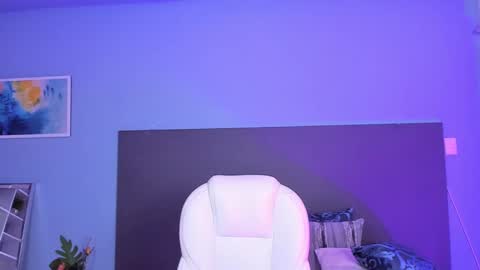 Kylie Reyes  online show from 12/27/24, 01:43