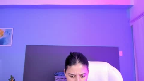 Kylie Reyes  online show from 01/15/25, 01:45