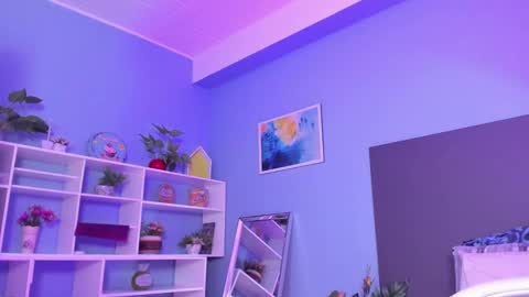 Kylie Reyes  online show from 01/22/25, 10:15