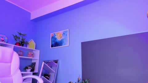 Kylie Reyes  online show from 01/28/25, 01:39