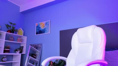 Kylie Reyes  online show from 02/05/25, 01:15