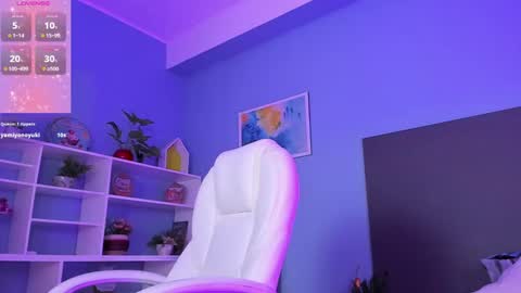 Kylie Reyes  online show from 02/11/25, 10:28