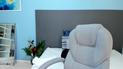 Kylie Reyes  online show from 09/12/25, 07:25