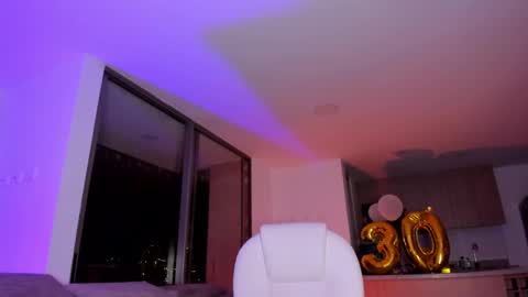 Snapshot of kylie_rox03 chatting on 03/12/25, 06:51 online show from 03/12/25, 06:51