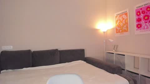 Ann online show from 01/12/25, 02:03